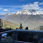 Oz Station 3300m Mountain Apartamento *